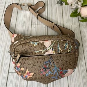 Guess Fanny Pack / Floral Guess Purse